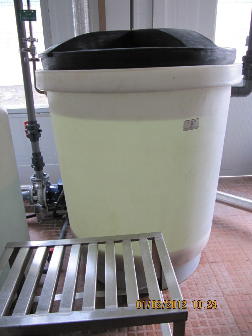 飲(yin)料廠(chang)20m3ph純(chun)水(shui)係(xi)統