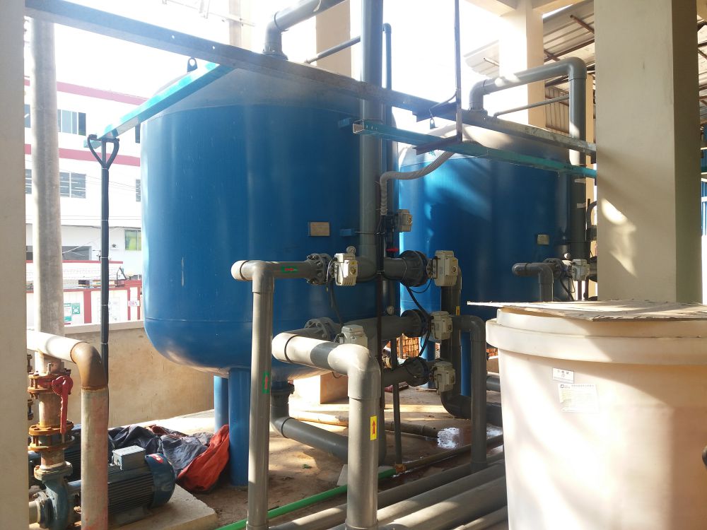 孟加(jia)拉(la)國60m3ph輭(ruan)化水工程